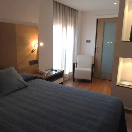 Isla Nova Hotel